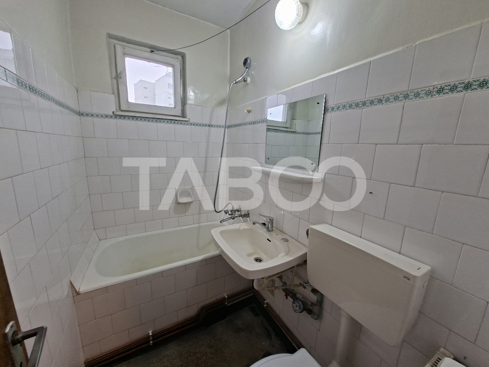 Cenusareasa apartamentelor - renovabil- balcon pivnita Mihai Viteazul