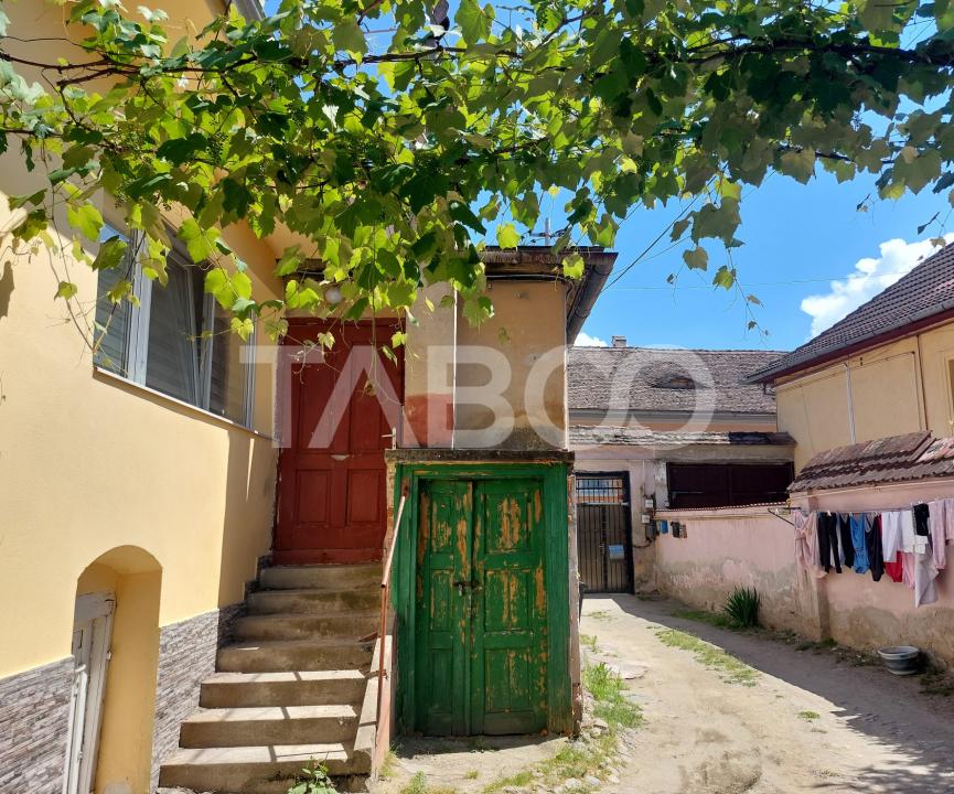 Comision 0-Apartament 2 camere 37mp la casa necesita renovare Cisnadie