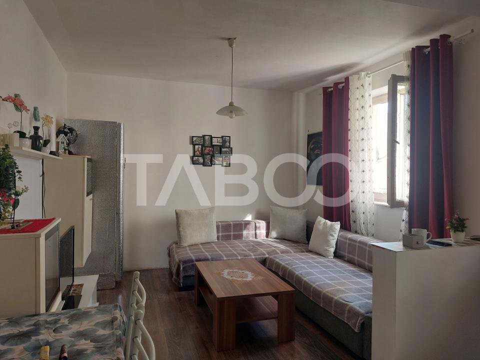 Comision 0%  Apartament 3 camere 43 mpu etaj 1 Piata Noua Cisnadie