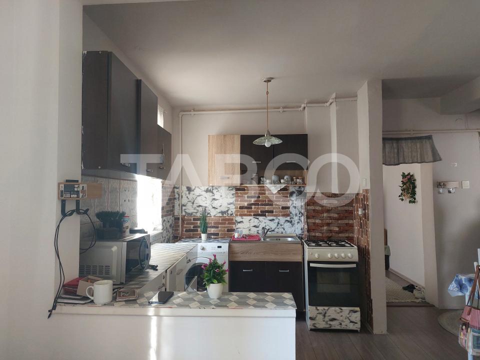 Comision 0%  Apartament 3 camere 43 mpu etaj 1 Piata Noua Cisnadie
