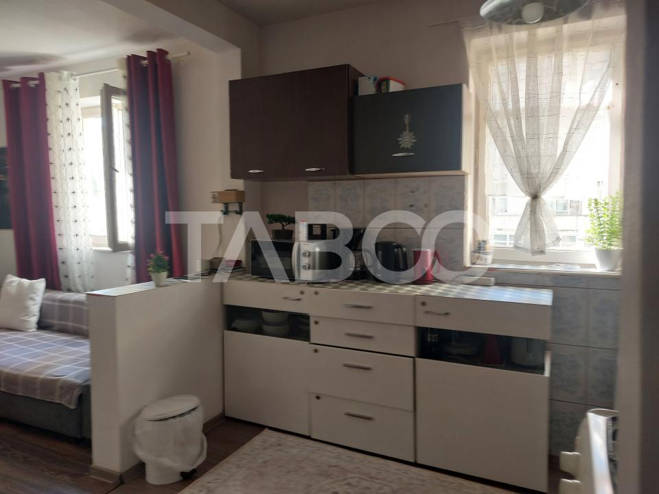 Comision 0%  Apartament 3 camere 43 mpu etaj 1 Piata Noua Cisnadie
