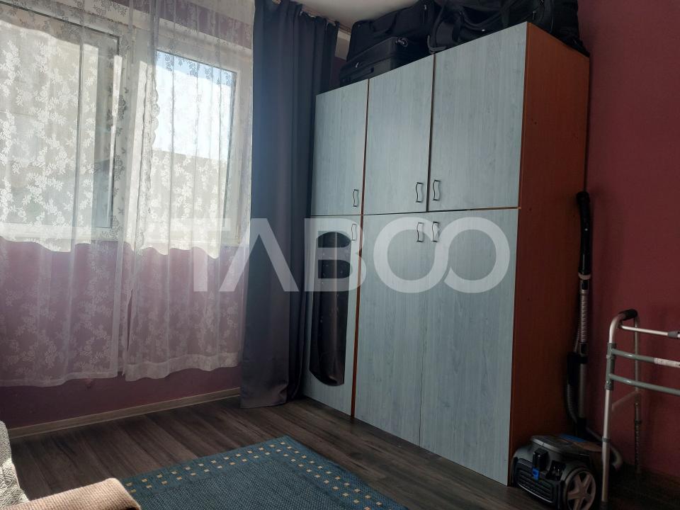 Comision 0%  Apartament 3 camere 43 mpu etaj 1 Piata Noua Cisnadie