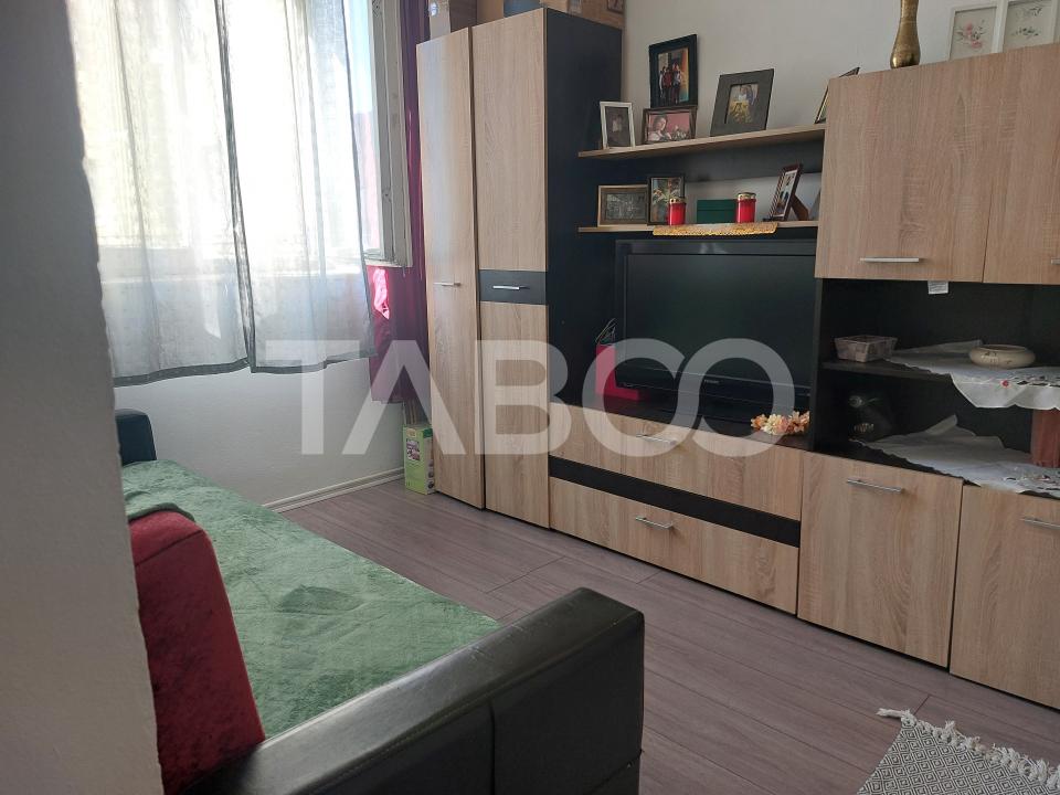 Comision 0%  Apartament 3 camere 43 mpu etaj 1 Piata Noua Cisnadie