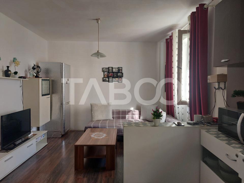Comision 0%  Apartament 3 camere 43 mpu etaj 1 Piata Noua Cisnadie