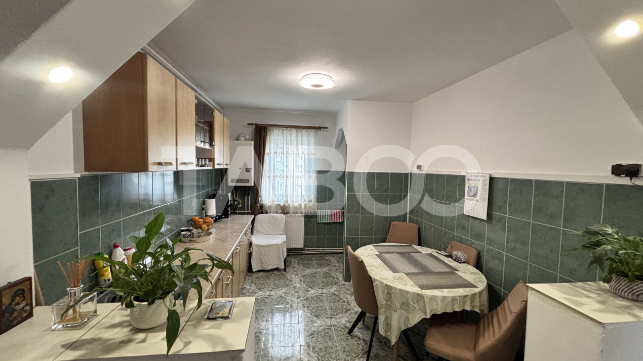 COMISION 0% Apartament 4 camere 78 mpu cu pivnita zona Strand