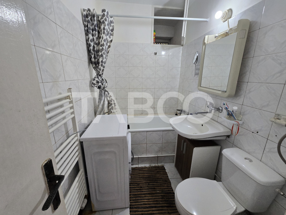 COMISION 0-Apartament 41 mpu etaj intermediar 1 zona Terezian