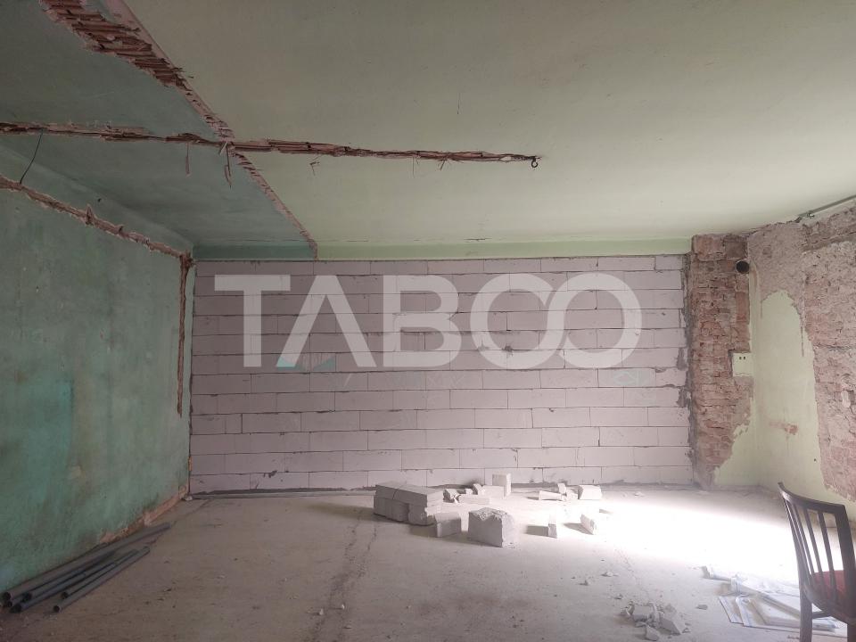 Comision 0% Apartament 63 mpu la curte cu pivnita si gradina Cisnadie
