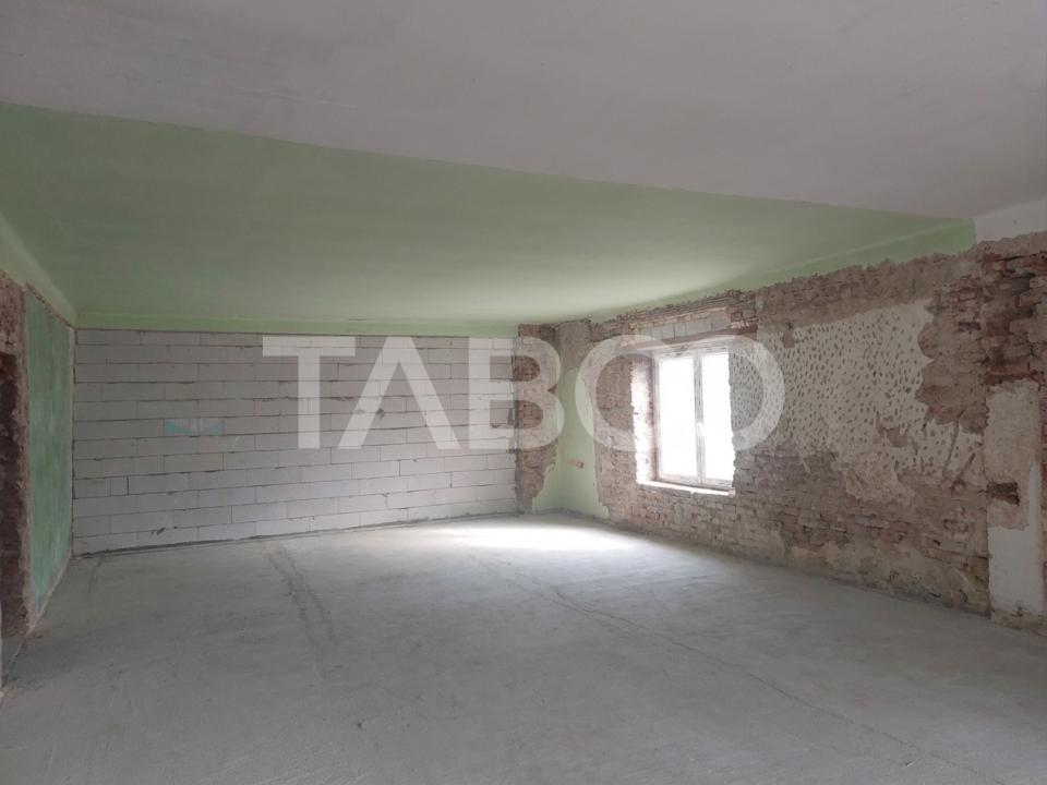 Comision 0% Apartament 63 mpu la curte cu pivnita si gradina Cisnadie