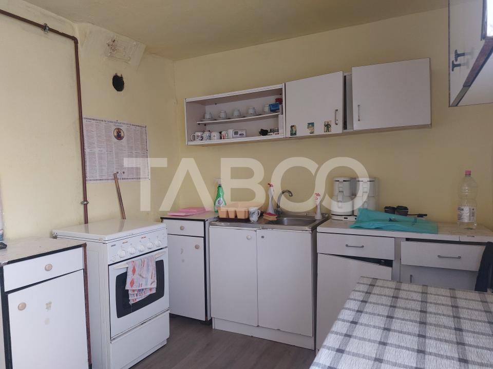 COMISION 0% Apartament 88 mp 3 camere pivnita gradina central Cisnadie