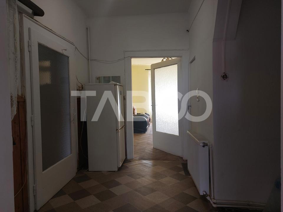 COMISION 0% Apartament 88 mp 3 camere pivnita gradina central Cisnadie