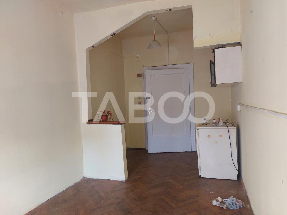 COMISION 0% Apartament 88 mp 3 camere pivnita gradina central Cisnadie