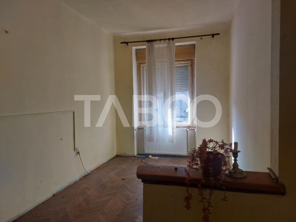 COMISION 0% Apartament 88 mp 3 camere pivnita gradina central Cisnadie