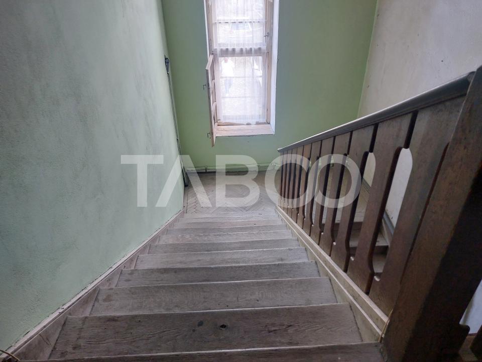 COMISION 0% Apartament 88 mp 3 camere pivnita gradina central Cisnadie