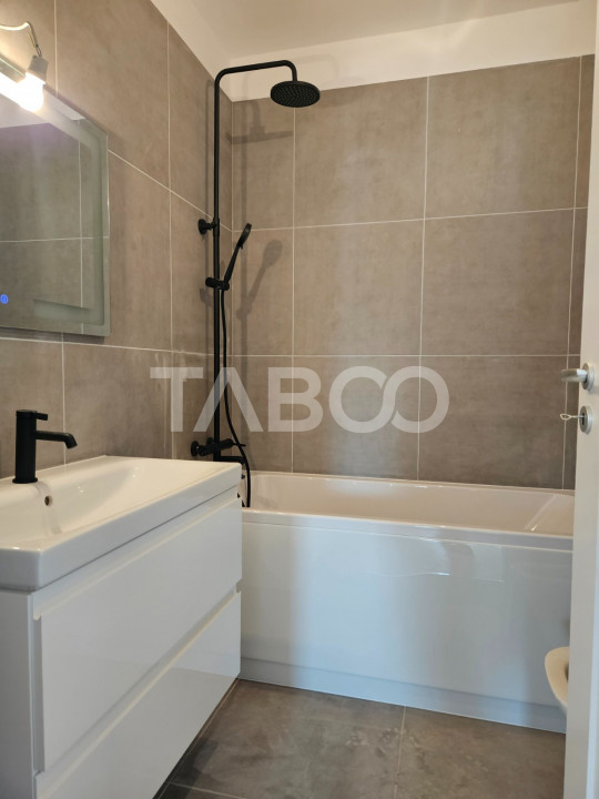 COMISION 0 Apartament 91 mp 4 camere cu LOC PARCARE Doamna Stanca