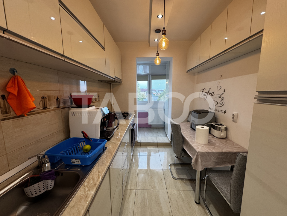 COMISION 0! Apartament cu 3 camere 2 bai 73 mpu etaj 3 Mihai Viteazul