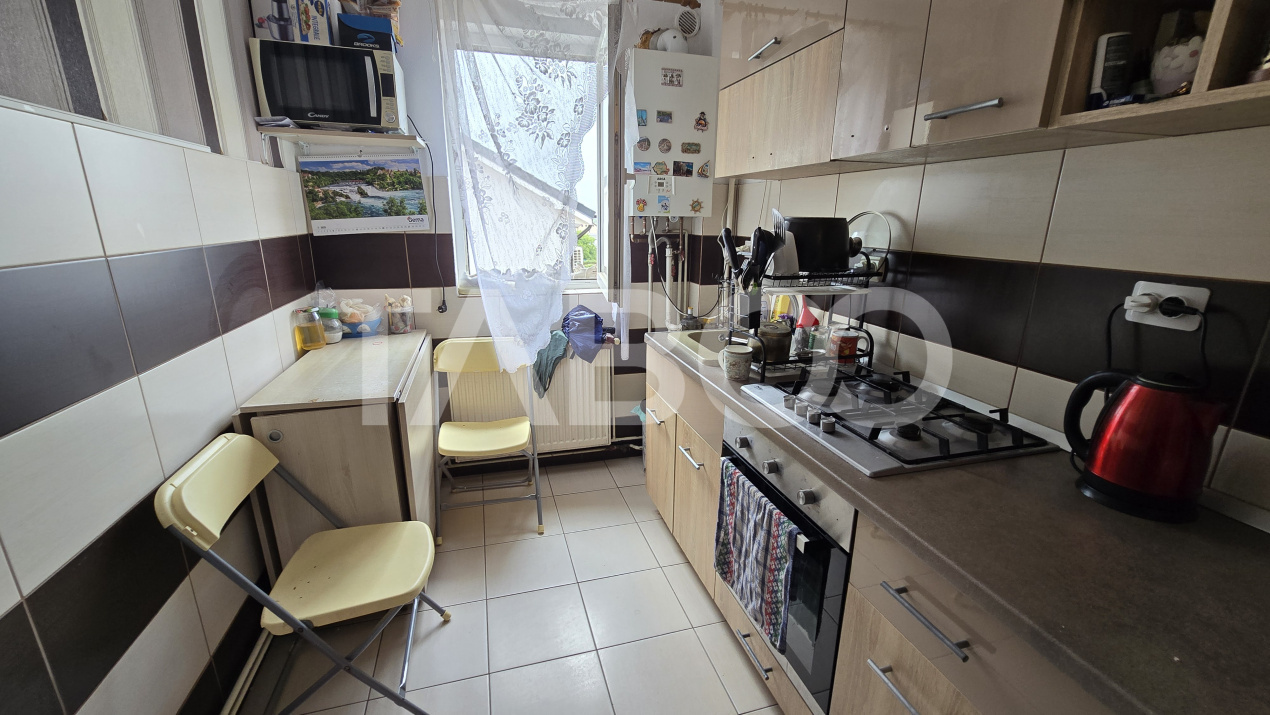 COMISION 0% - Apartament cu 3 camere de vanzare 61mp - Zona Lazaret