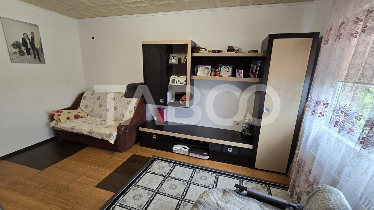 COMISION 0% - Apartament cu 3 camere de vanzare - Zona Lazaret