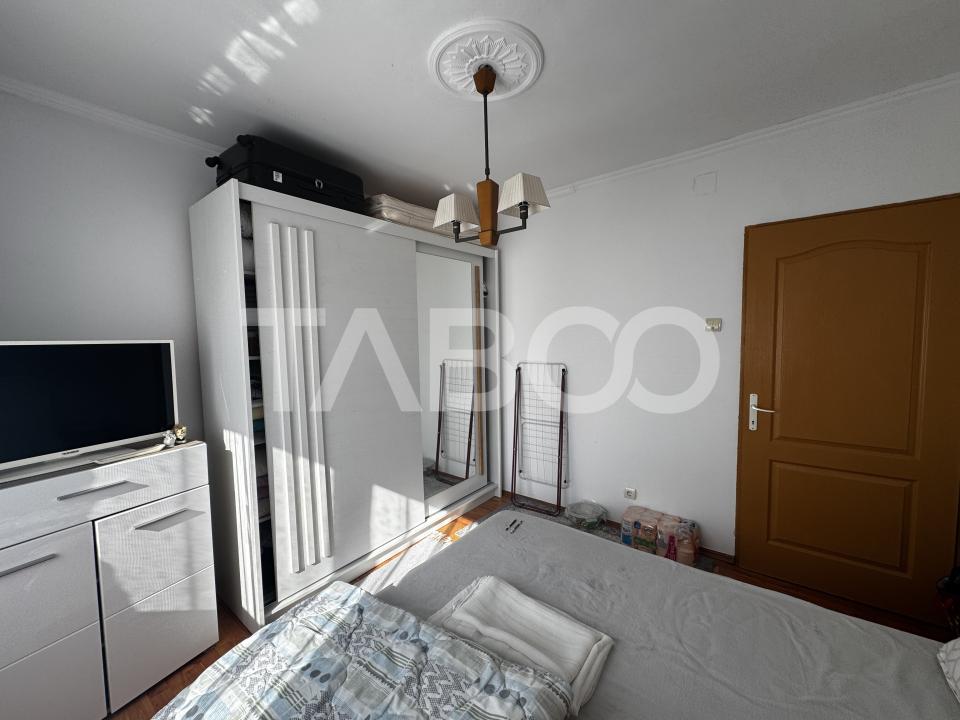 COMISION 0 - Apartament cu 4 camere 2 bai pivnta si balcon Cisnadie