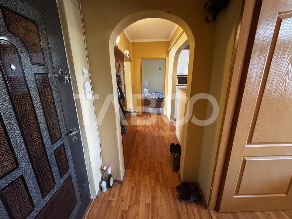 COMISION 0 - Apartament cu 4 camere 2 bai pivnta si balcon Cisnadie