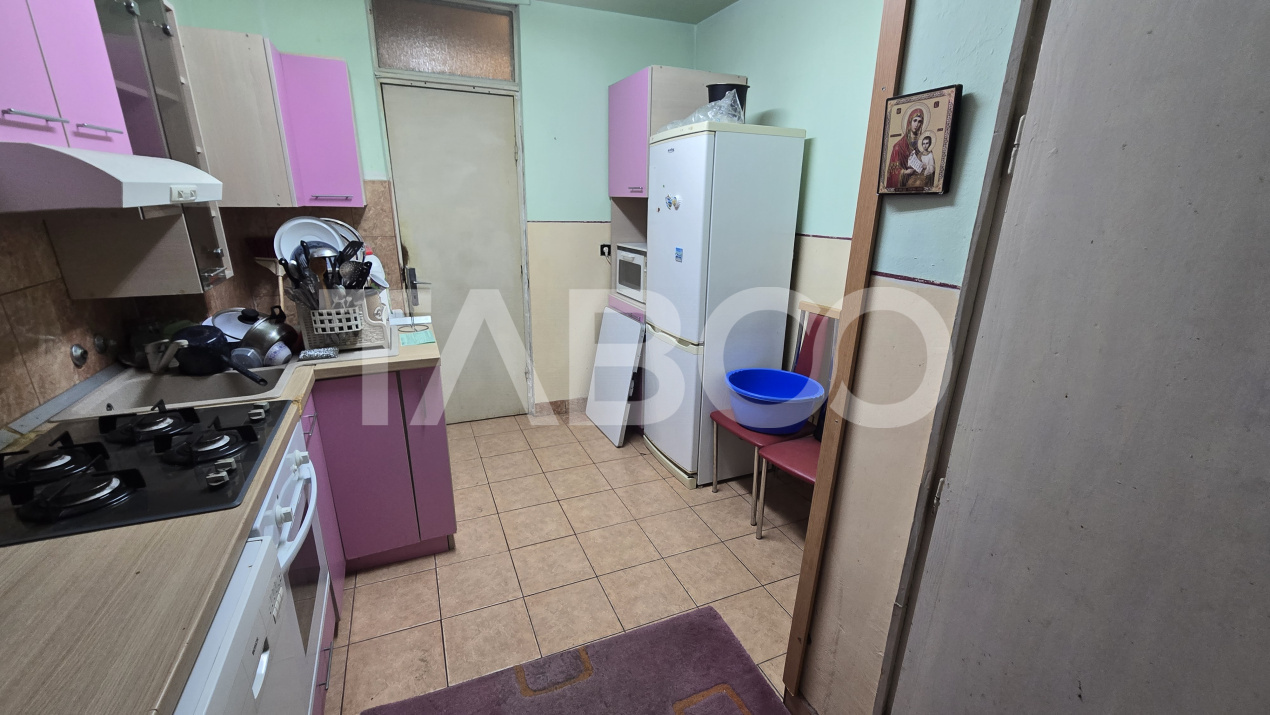 COMISION 0%-Apartament de vanzare 3 camere 2 balcoane zona Siretului