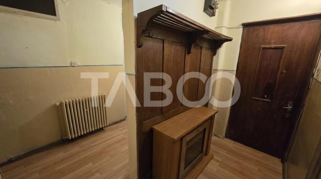 COMISION 0-Apartament de vanzare 3 camere decomandate balcon Siretului