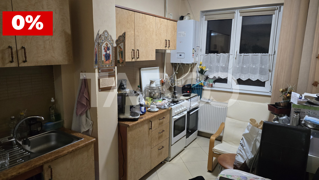 COMISION 0-Apartament de vanzare 4 camere 2 bai balcon parcare Lupeni 