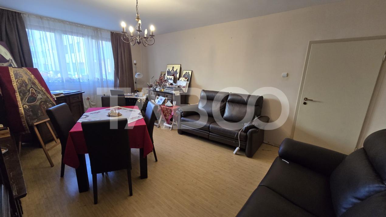 COMISION 0% Apartament de vanzare 4 camere 98mp 2 bai parcare Lupeni