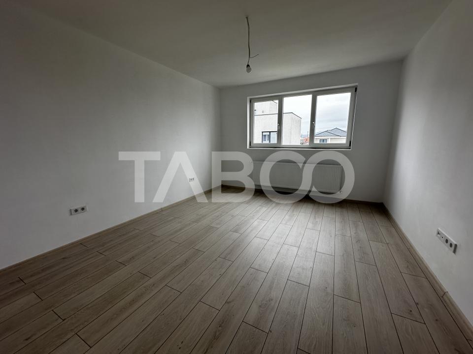 COMISION 0 -Apartament de vanzare 61 mpu 2 camere balcon orientare S