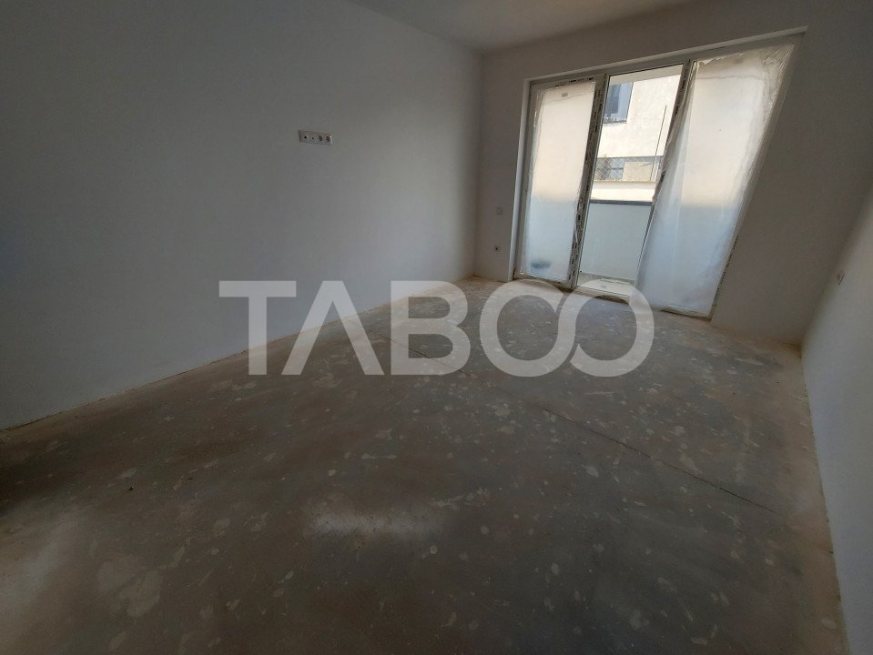 COMISION 0-Apartament de vanzare decomandat 2 camere 71 mpu balcon