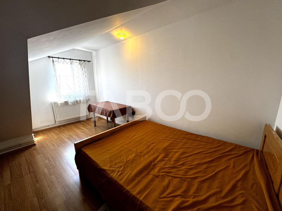COMISION 0 - Apartament decomandat 4 camere 90 mpu Vasile Aaron Sibiu