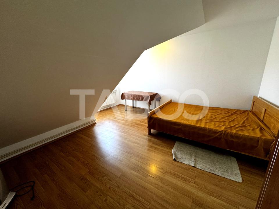 COMISION 0 - Apartament decomandat 4 camere 90 mpu Vasile Aaron Sibiu