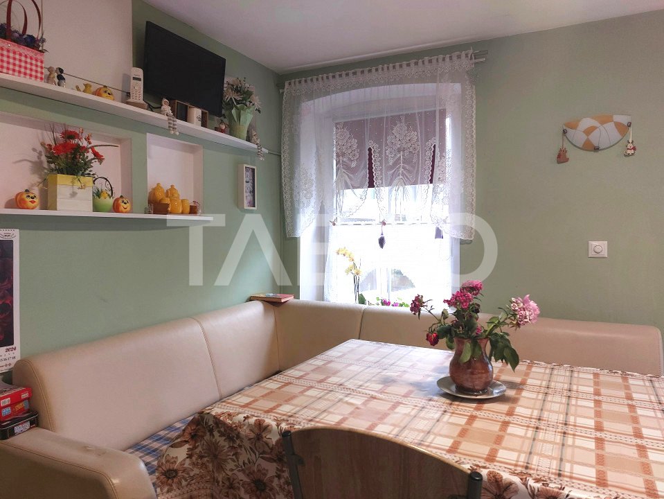 Comision 0 % Apartament la casa 138 mp 4 camere pivnita garaj Cisnadie