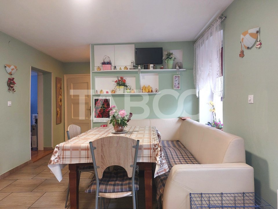 Comision 0 % Apartament la casa 138 mp 4 camere pivnita garaj Cisnadie