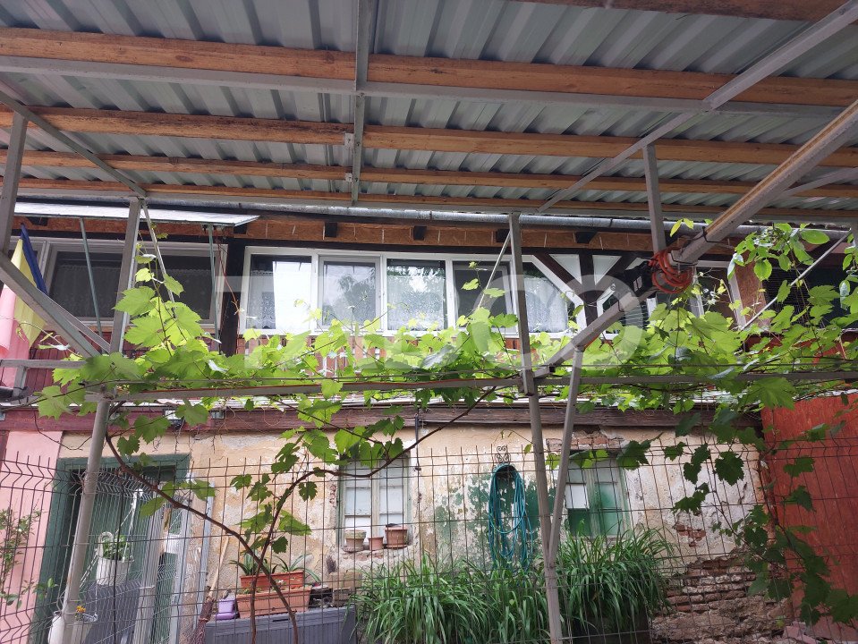 Comision 0 % Apartament la casa 138 mp 4 camere pivnita garaj Cisnadie