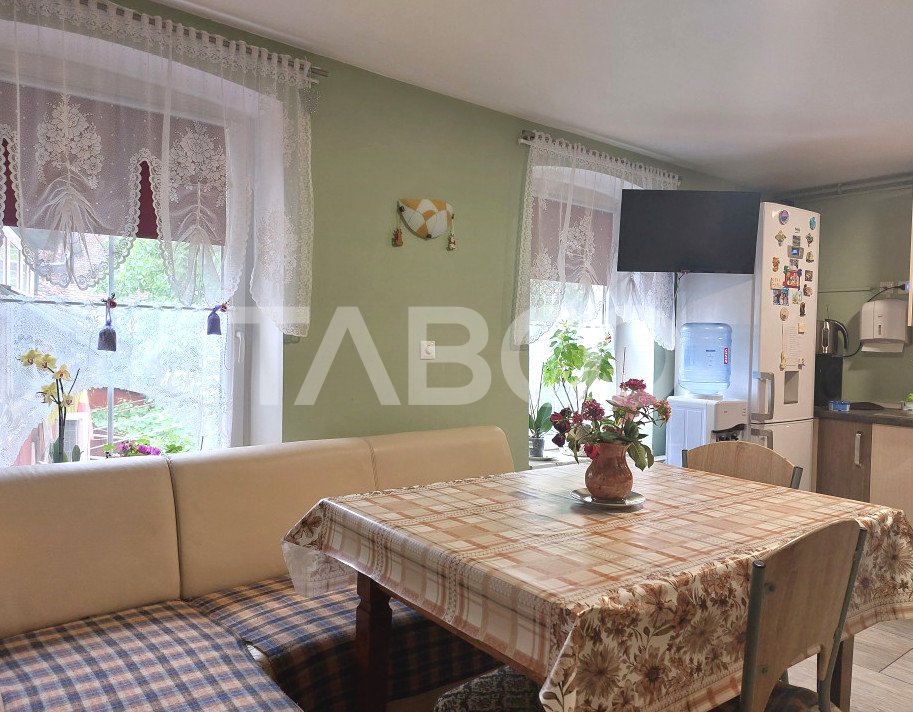 Comision 0 % Apartament la casa 138 mp 4 camere pivnita garaj Cisnadie