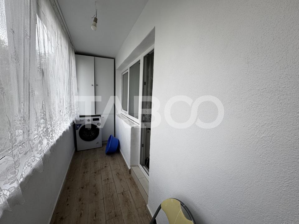 COMISION 0! Apartament renovat complet 3 camere balcon Rahovei Sibiu