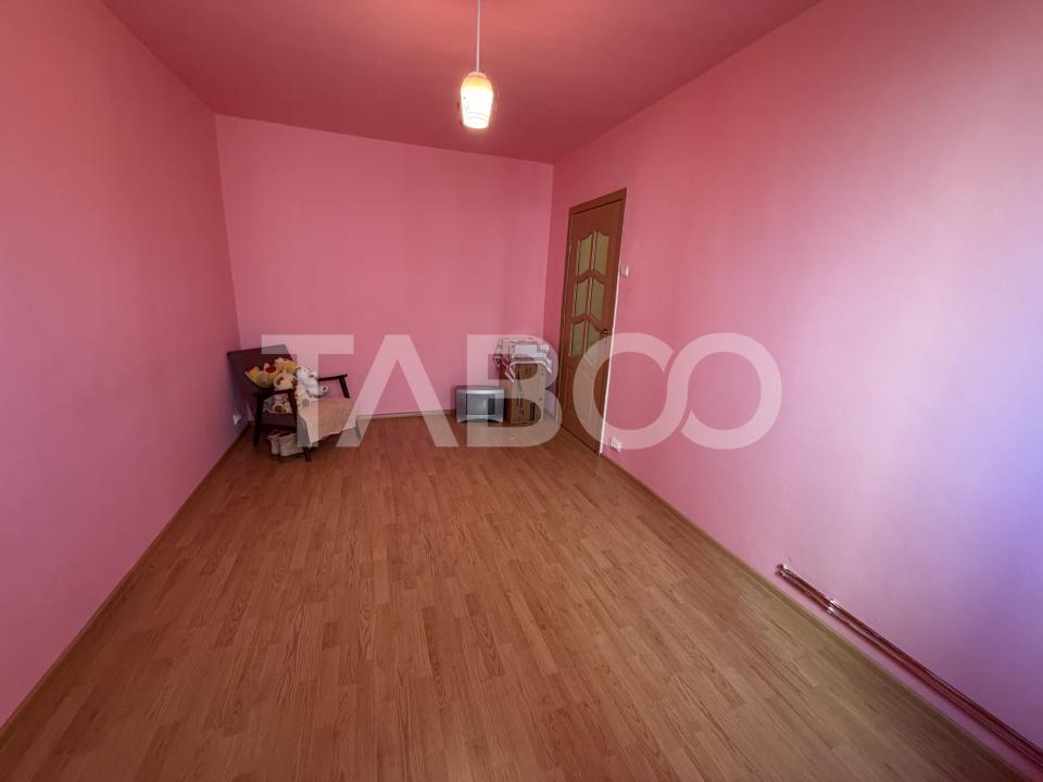 Comision 0% Apartament semidecomandat 3 camere etaj 1 zona Garii 