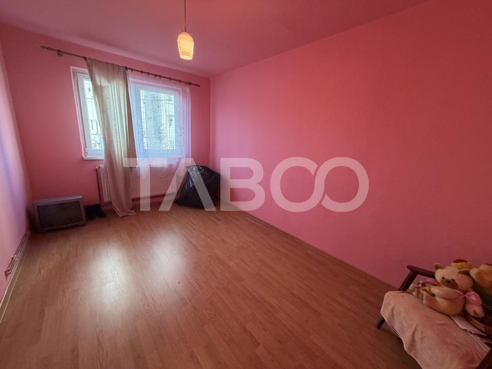 Comision 0% Apartament semidecomandat 3 camere etaj 1 zona Garii 