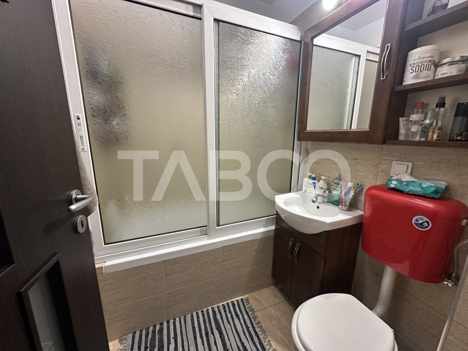 COMISION 0-EXCLUSIVITATE-Apartament 3 camere de vanzare etaj 1