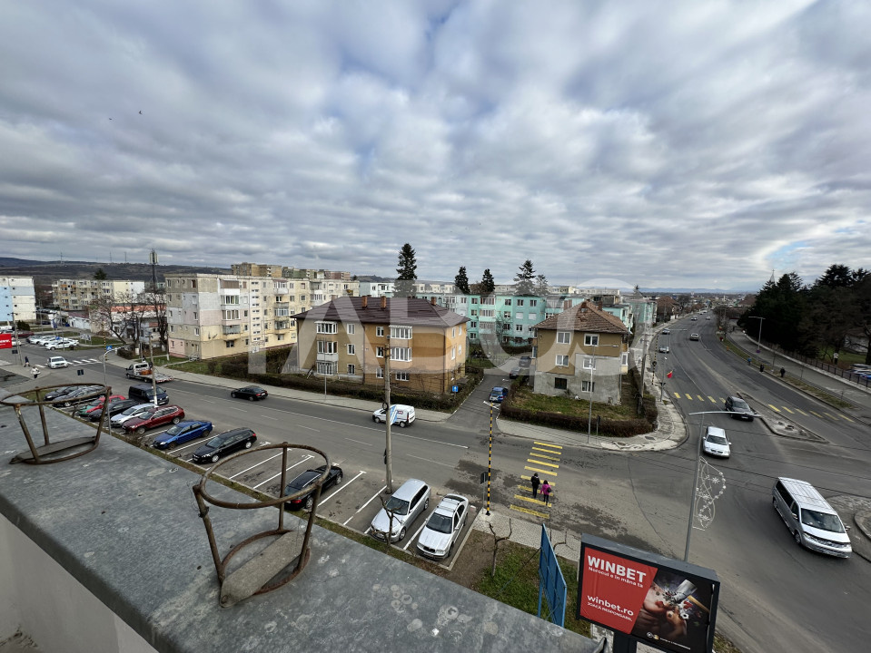 Comision0% Apartament 3 camere 2 bai suprafata utila 65mp balcon 15mp