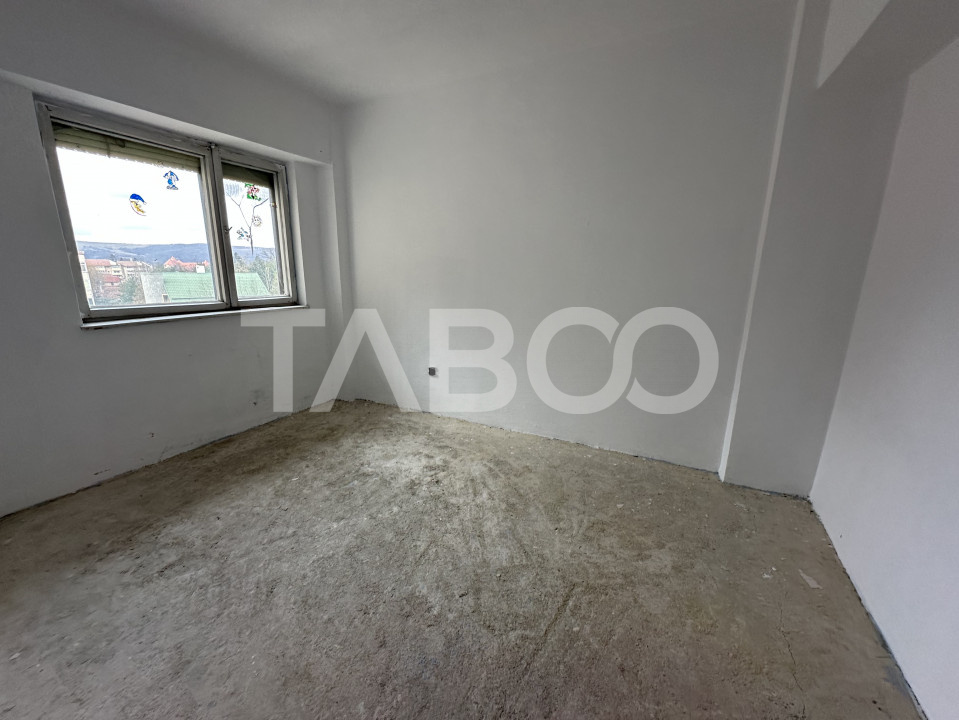Comision0% Apartament 3 camere 2 bai suprafata utila 65mp balcon 15mp