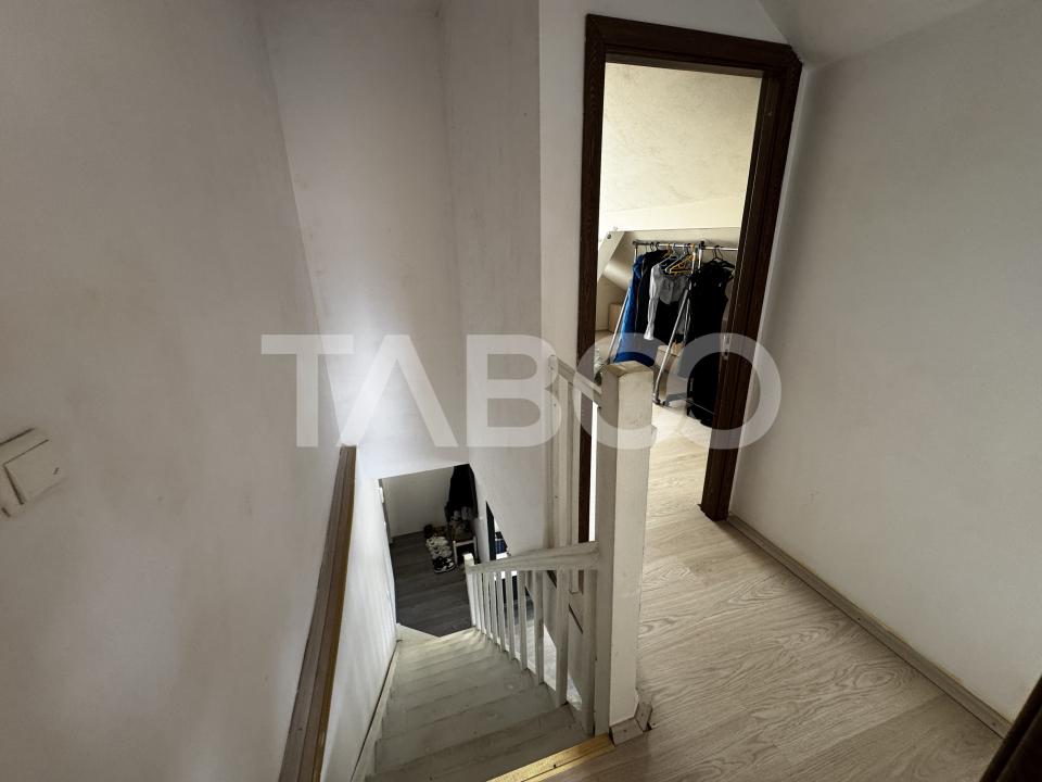 COMISON 0-Apartament decomandat 3 camere balcon Aleea Biruintei Sibiu