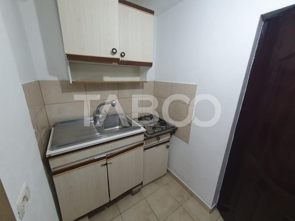 Comison 0%-Garsoniera de vanzare 30 mpu etajul 3 in zona  Parcului