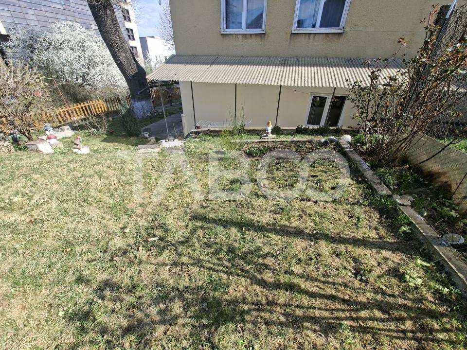 Constantin Noica - Apartament de vanzare 3 camere 2 bai gradina