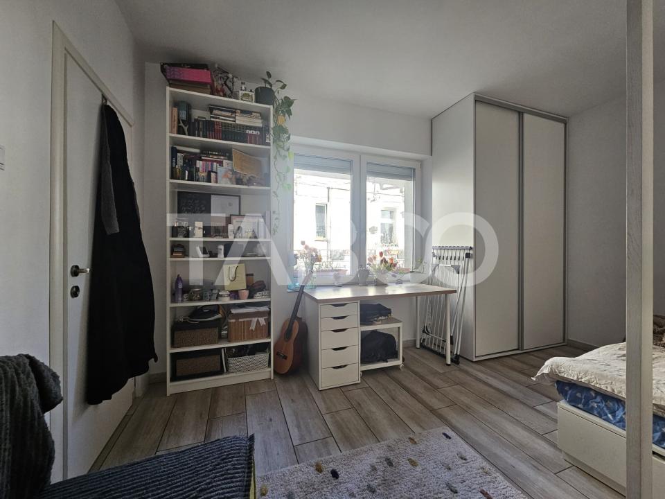 De vanzare garsoniera semi-centrala strada Horea cu parcare 