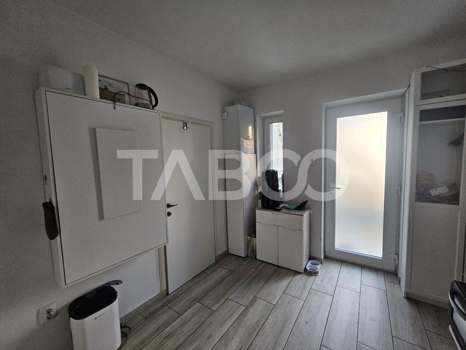 De vanzare garsoniera semi-centrala strada Horea cu parcare 