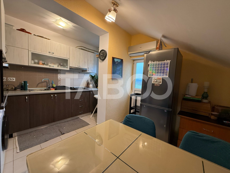 De vanzare mansarda 72 mpu 2 dormitoare zona de interes Tilisca in Sibiu - Islazului