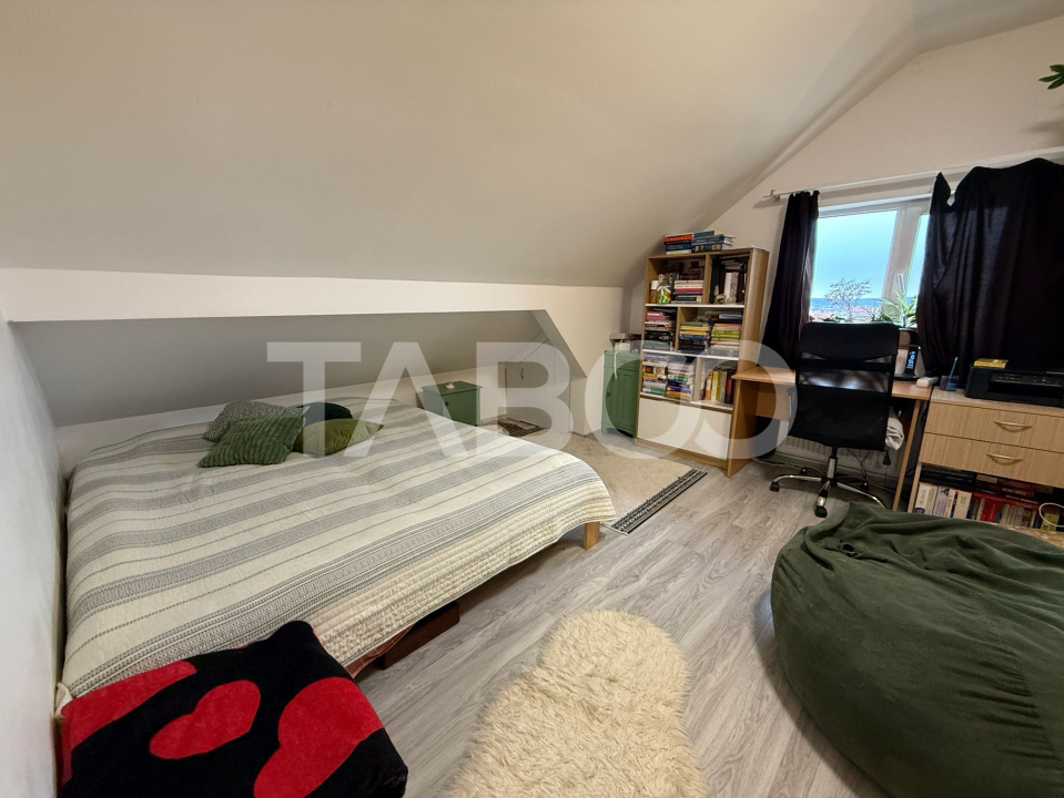 De vanzare mansarda 72 mpu 2 dormitoare zona de interes Tilisca
