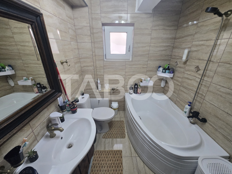 EXCLUSIVITATE Apartament 3 camere de vanzare curte 93mp Arhitectilor