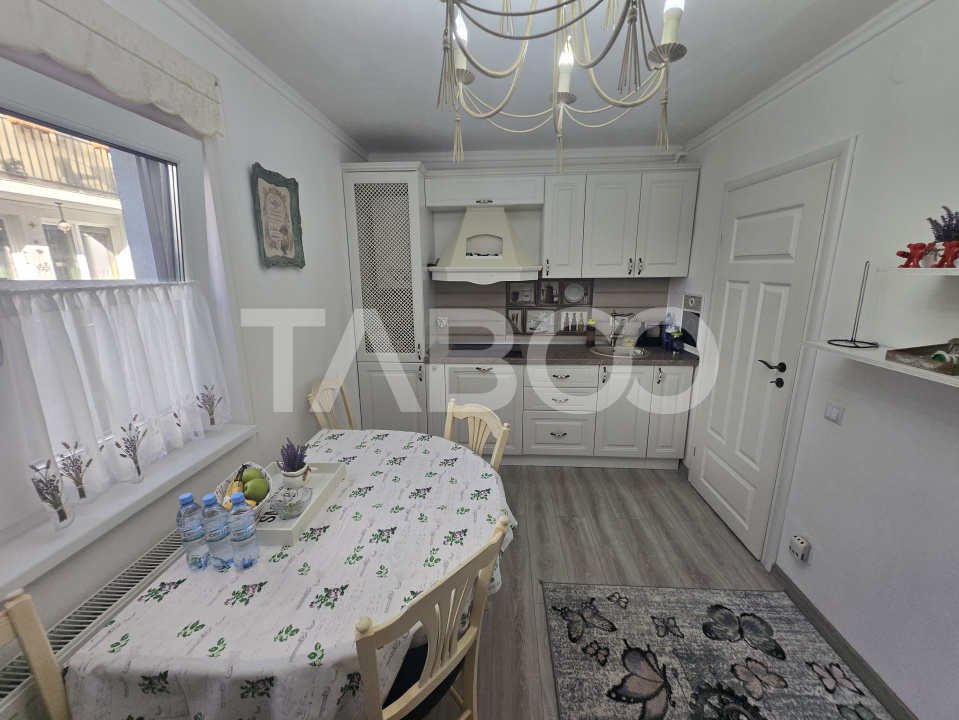 EXCLUSIVITATE Apartament 3 camere de vanzare curte 93mp Arhitectilor